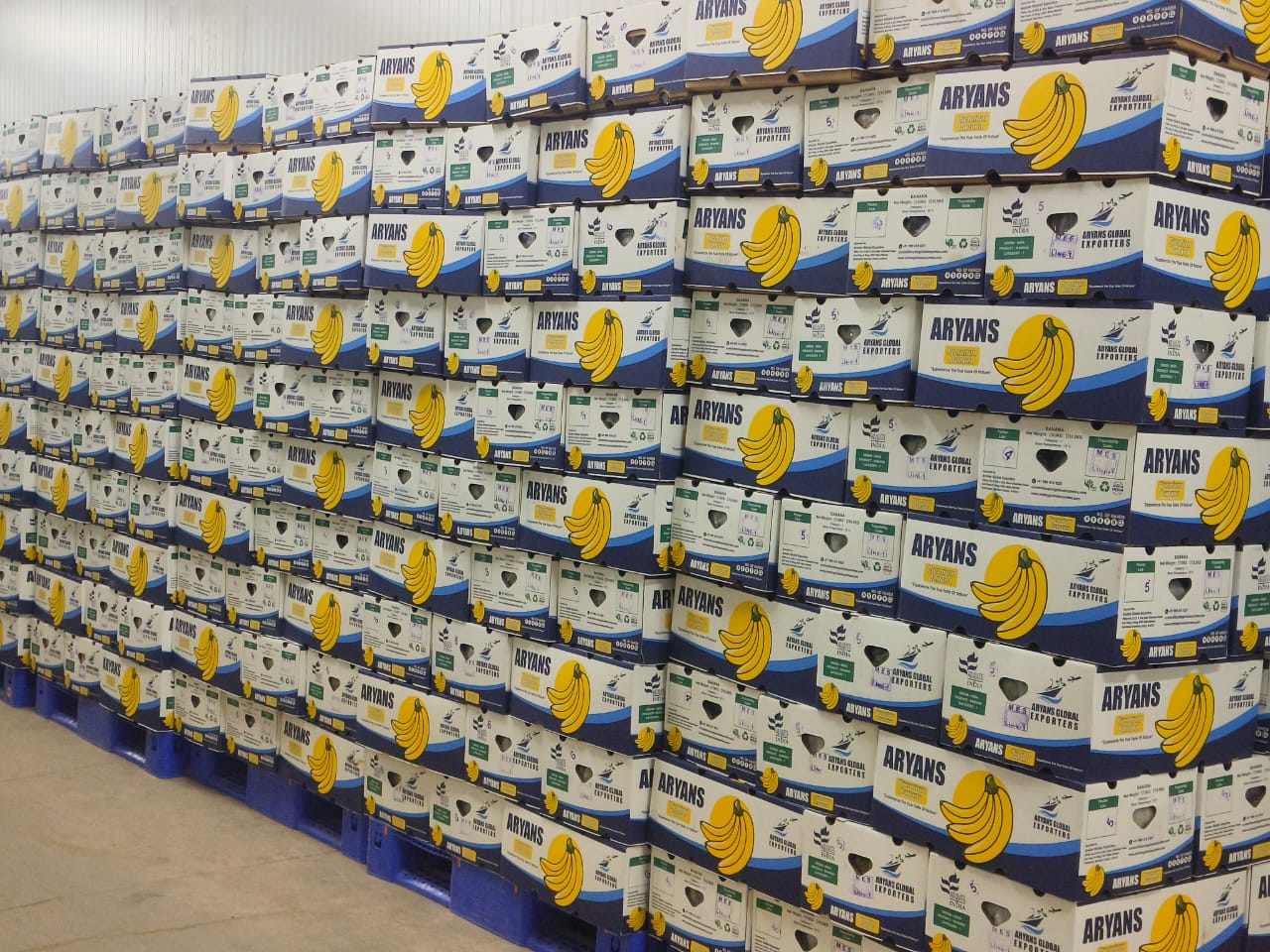 Cold Storage Reefer Monitoring at 13.5°C for cold chain tracking